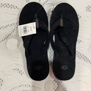 UGG Alvala Flip Flip sandals size 8